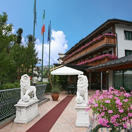 Hotel Centro Benessere Gardel Арта-Терме Екстер'єр фото